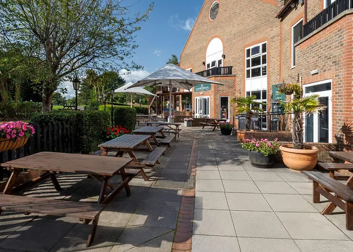Delta Hotels By Marriott Tudor Park Country Club
